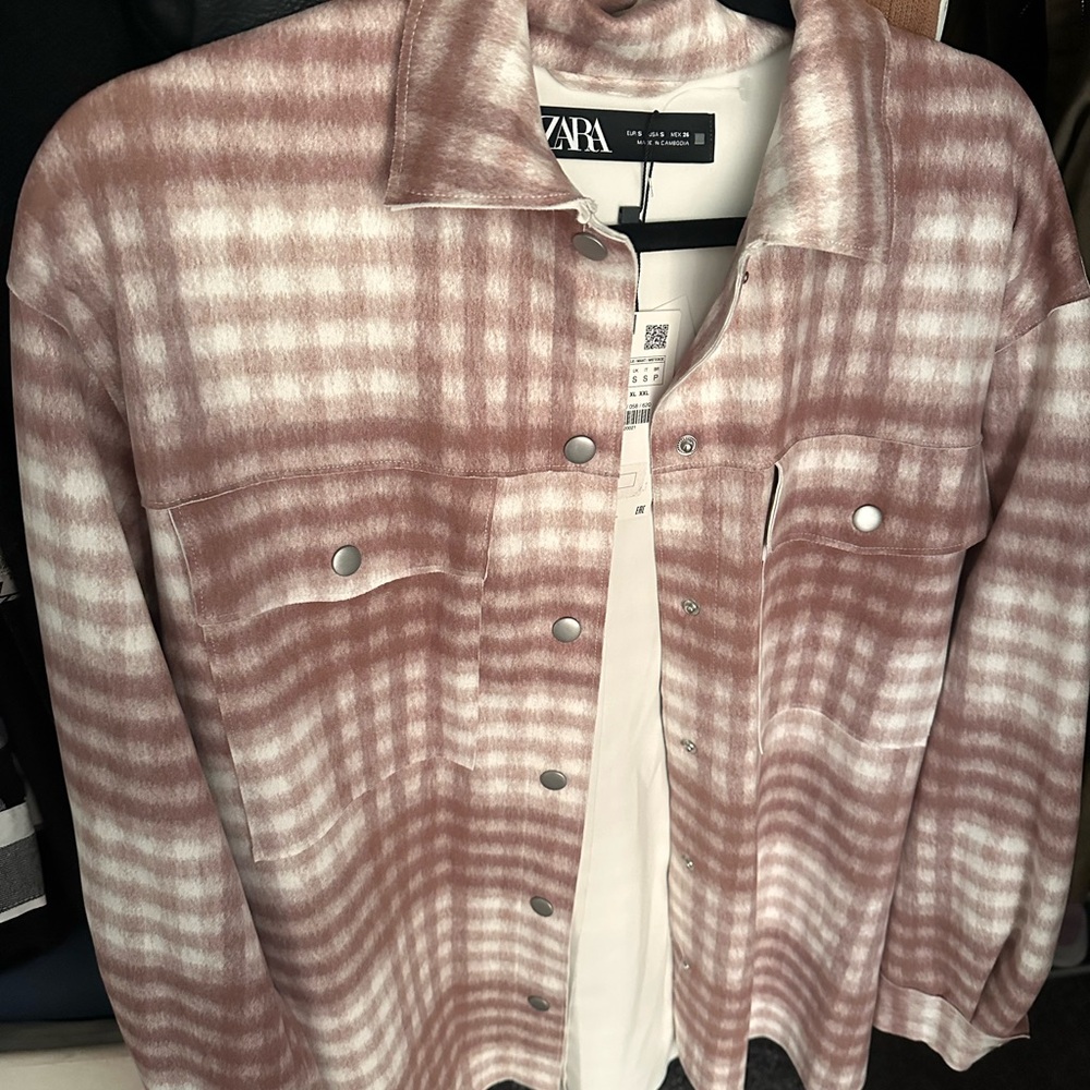 Zara Brown and White Jean Jacket Cozy and Casual